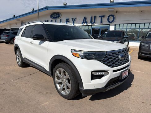 Used 2020 Ford Explorer Platinum w/ Premium Technology Package AWD/4WD image 2