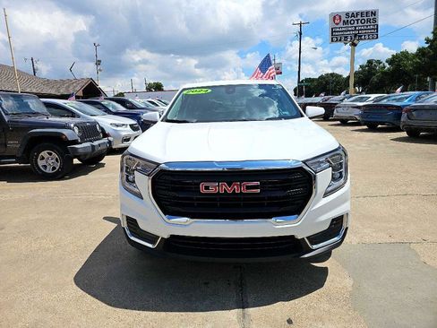 Used 2024 GMC Terrain SLE image 9