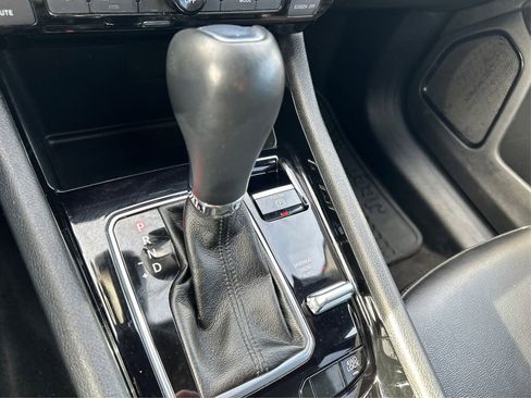 Used 2022 Jeep Compass Altitude w/ Convenience Group image 36