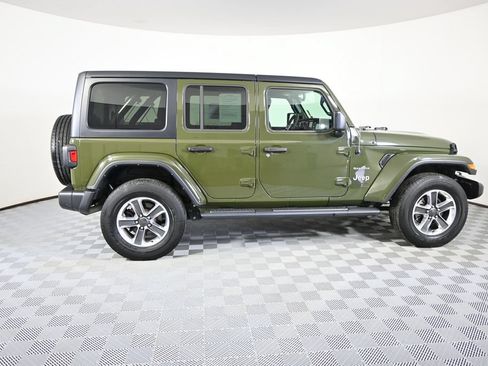 Used 2023 Jeep Wrangler Unlimited Sahara AWD/4WD image 7