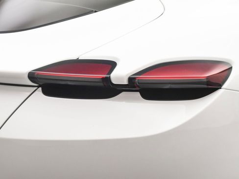 Certified 2024 Ferrari Roma image 25