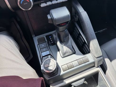 Used 2024 Toyota Tacoma TRD Off-Road image 16