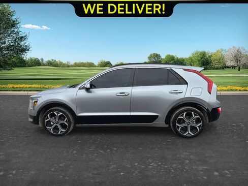 Used 2023 Kia Niro EX Touring FWD image 7