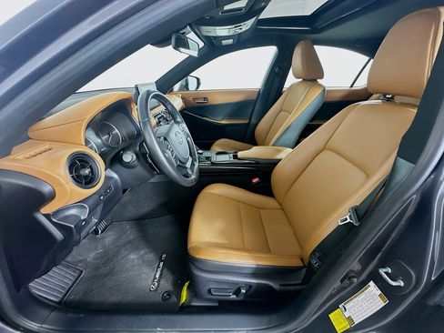 Used 2024 Lexus IS 350 F Sport RWD image 13