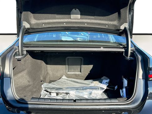 New 2026 BMW 760i xDrive w/ Executive Package image 21