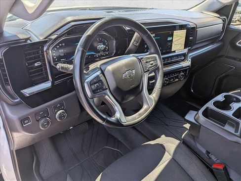 Used 2023 Chevrolet Silverado 1500 RST AWD/4WD image 12