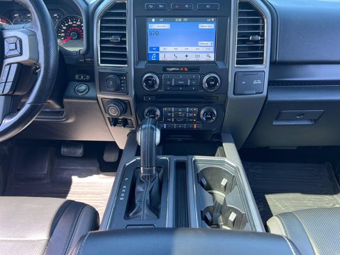 Used 2017 Ford F150 Raptor w/ Equipment Group 802A Luxury AWD/4WD image 17
