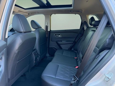 New 2026 Nissan Rogue Platinum w/ Platinum Premium Package image 10