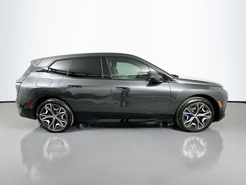 Used 2024 BMW iX xDrive50 w/ Premium Package AWD/4WD image 4