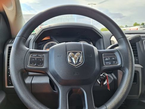 Used 2017 RAM 2500 Tradesman w/ Chrome Appearance Group RWD image 13
