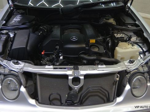Used 2002 Mercedes-Benz E 320 Sedan image 37
