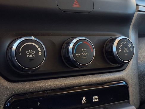 Used 2019 RAM 3500 Tradesman image 7