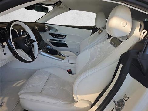 New 2026 Mercedes-Benz Maybach SL 680 image 3