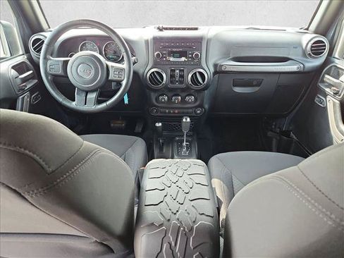 Used 2018 Jeep Wrangler Unlimited Sport S AWD/4WD image 16