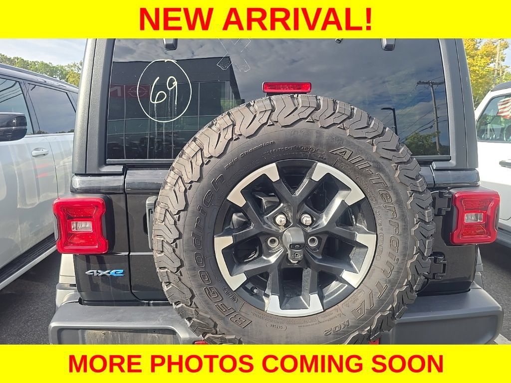 Used 2024 Jeep Wrangler Unlimited Rubicon 4xe AWD/4WD image 7