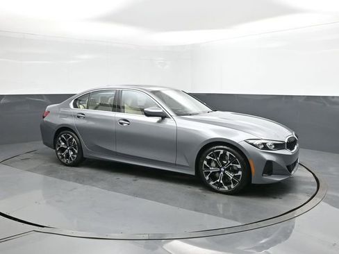 New 2026 BMW 330i Sedan w/ Premium Package RWD image 17