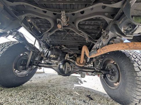 Used 2017 Toyota Tacoma SR AWD/4WD image 20