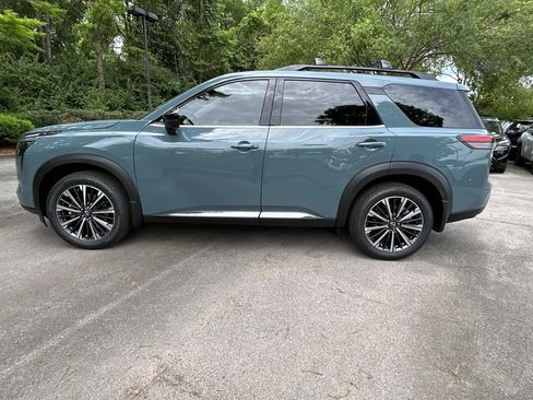 New 2026 Nissan Pathfinder Platinum w/ Cargo Package AWD/4WD image 4