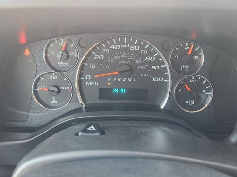 New 2025 Chevrolet Express 2500 image 7