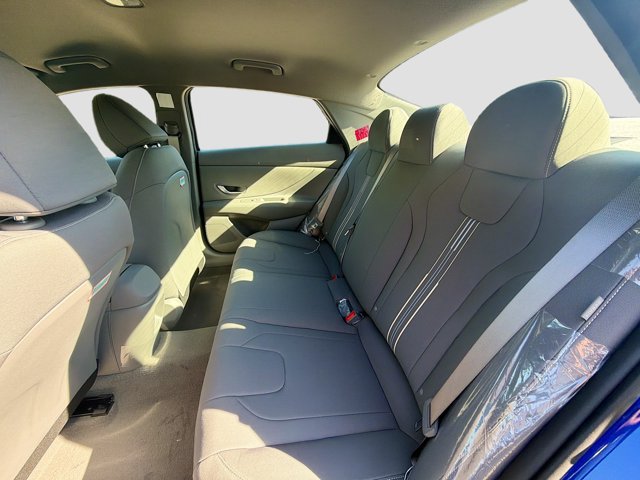 Certified 2026 Hyundai Elantra Sport FWD image 23