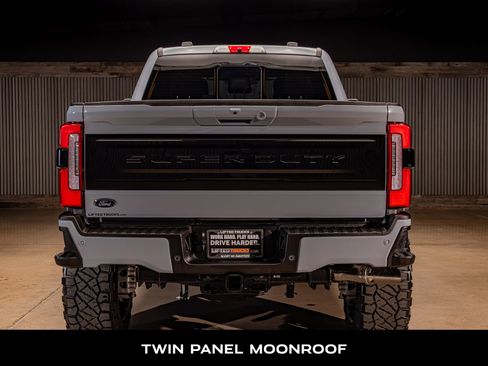 Used 2026 Ford F250 Platinum image 8