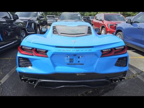 Used 2023 Chevrolet Corvette Stingray Coupe RWD image 8