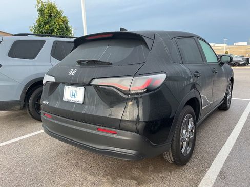 Certified 2026 Honda HR-V LX image 3