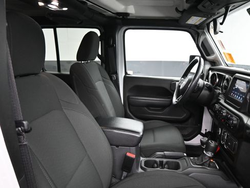 Used 2021 Jeep Wrangler Unlimited Sport image 20