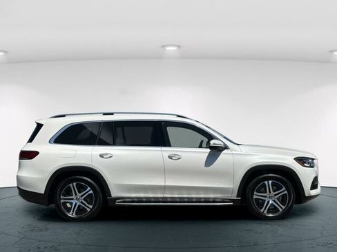 Used 2021 Mercedes-Benz GLS 450 4MATIC image 8