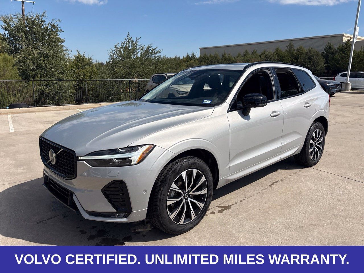 Used 2025 Volvo XC60 B5 Plus AWD/4WD image 1