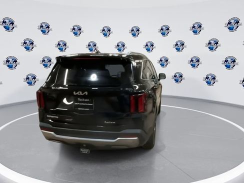 Certified 2024 Kia Sorento SX image 8