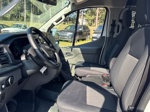 Used 2024 Ford Transit 250 Low Roof w/ Exterior Upgrade Package image 9