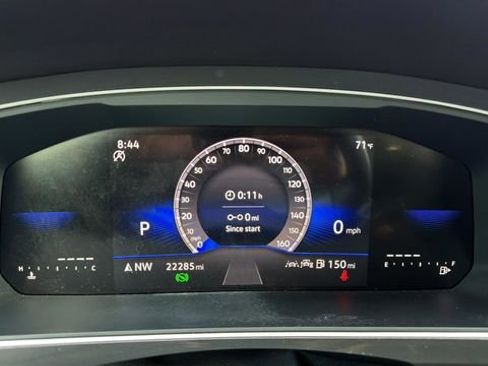 Used 2024 Volkswagen Tiguan SE image 14
