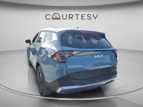 New 2026 Kia Sportage AWD Hybrid image 2