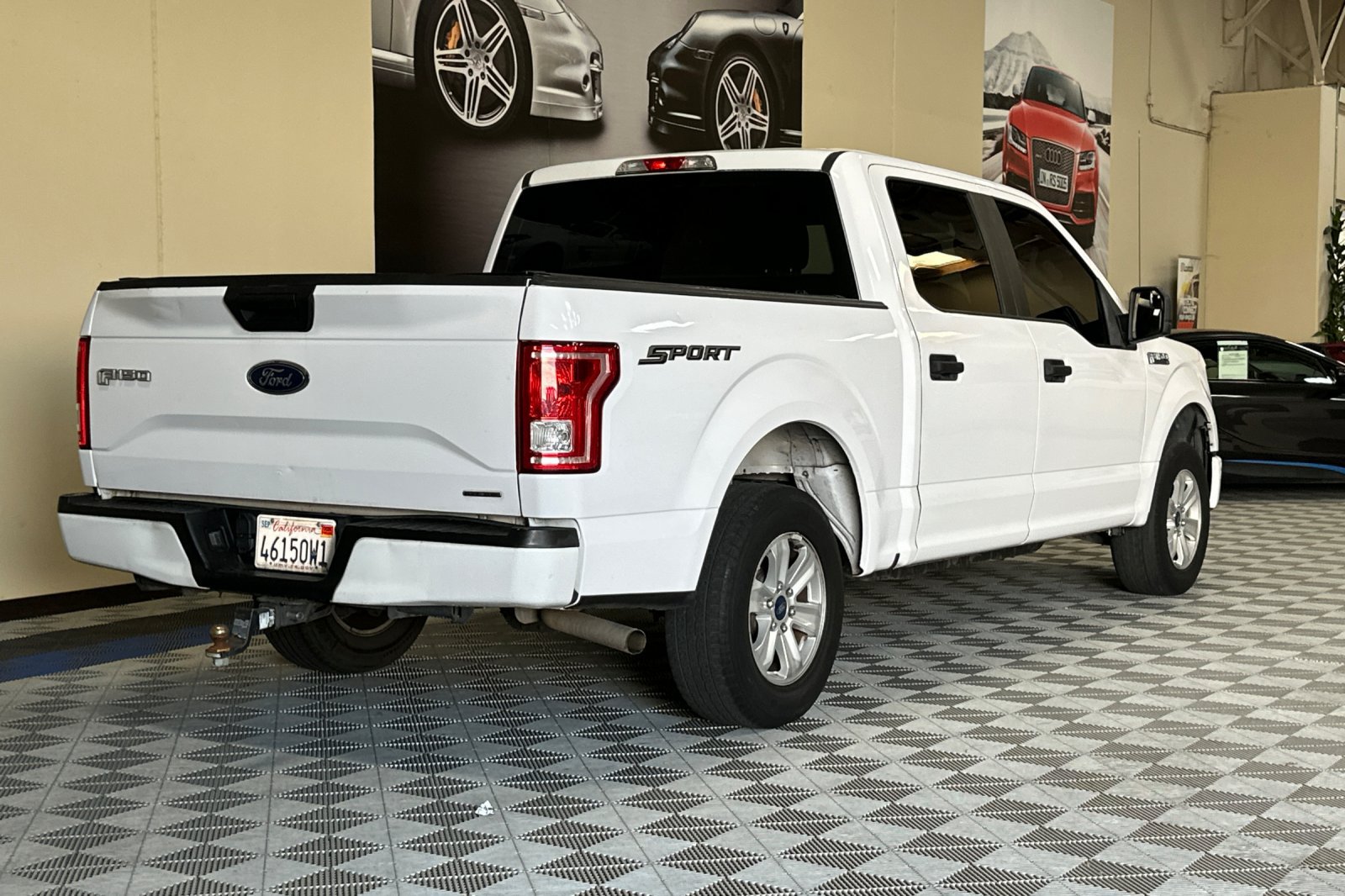 Used 2016 Ford F150 XL w/ Equipment Group 101A Mid RWD image 4
