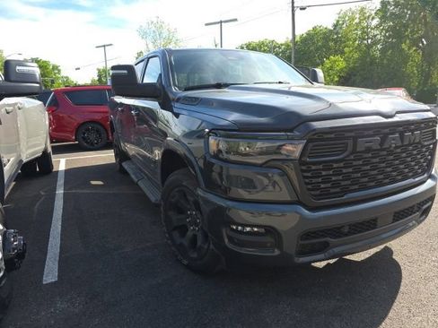 Used 2026 RAM 1500 Big Horn AWD/4WD image 3