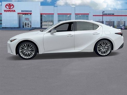 Used 2023 Lexus IS 300 AWD w/ Premium Package image 4
