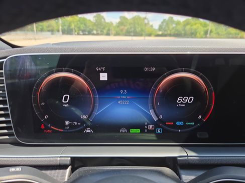 Used 2022 Mercedes-Benz GLE 450 4MATIC image 11