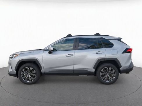 Used 2023 Toyota RAV4 XLE Premium AWD/4WD image 6