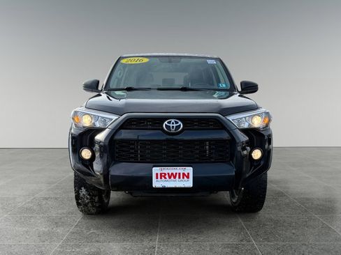 Used 2016 Toyota 4Runner SR5 image 8