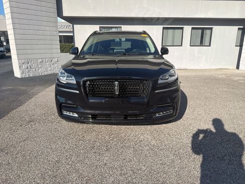 Used 2023 Lincoln Aviator Reserve w/ Equipment Group 201A image 6