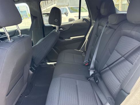 Used 2026 Chevrolet Equinox LT FWD image 22
