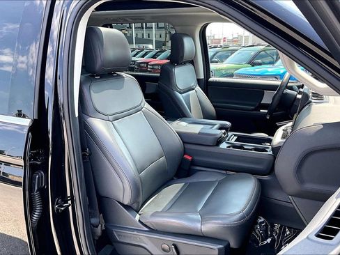 Certified 2025 Ford Expedition Active RWD image 7