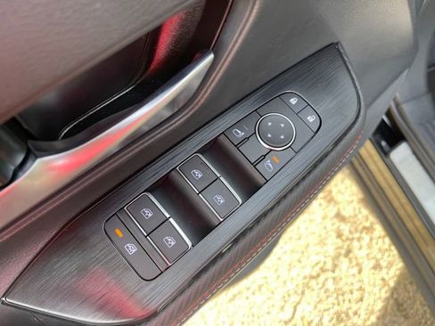 New 2025 Nissan Kicks SR w/ Illumination Package image 13