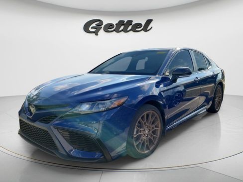 Used 2023 Toyota Camry SE w/ Convenience Package FWD image 1
