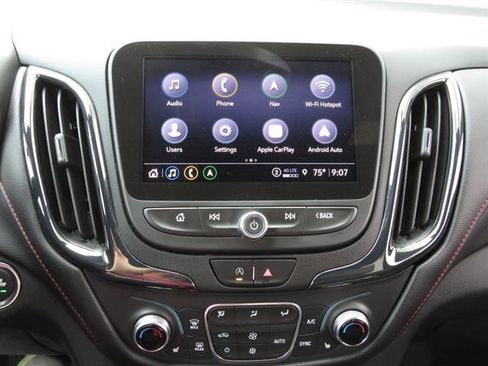 Used 2022 Chevrolet Equinox RS w/ Infotainment Package image 24