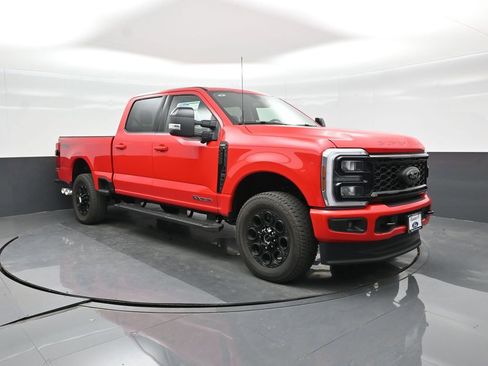 New 2026 Ford F250 Lariat w/ Black Appearance Package AWD/4WD image 17