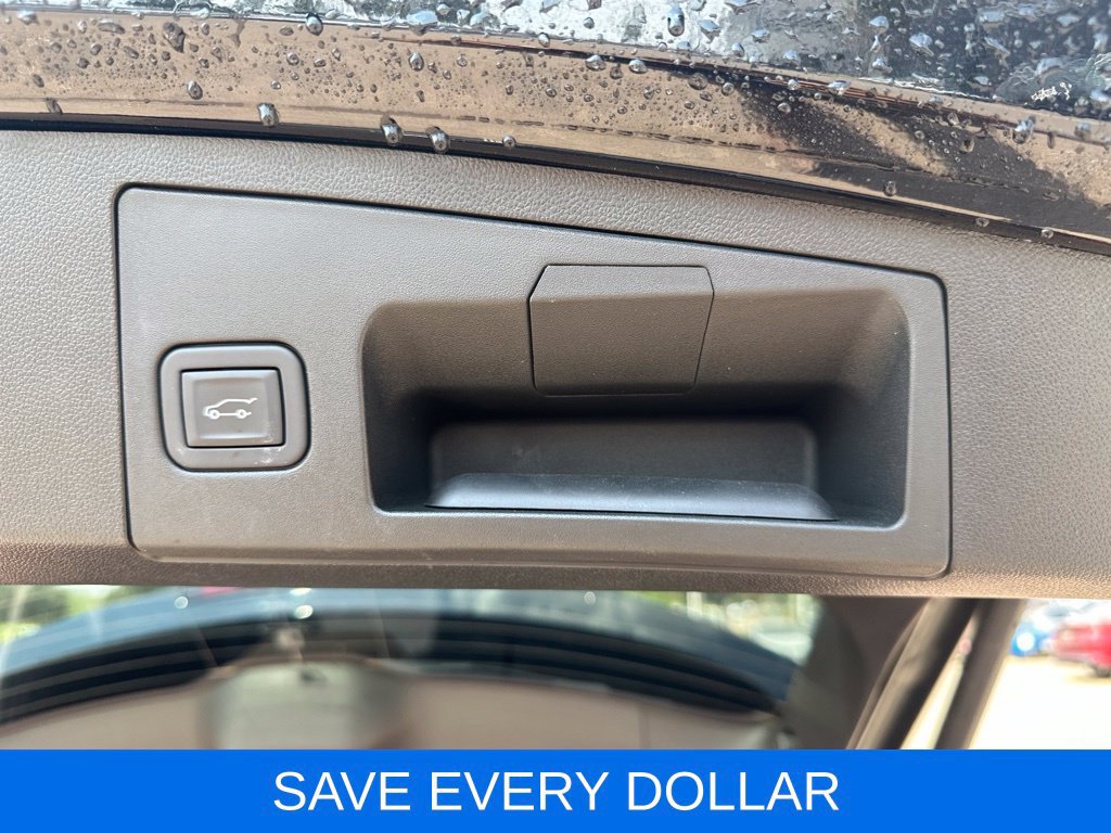Used 2024 Cadillac XT4 Luxury FWD image 6