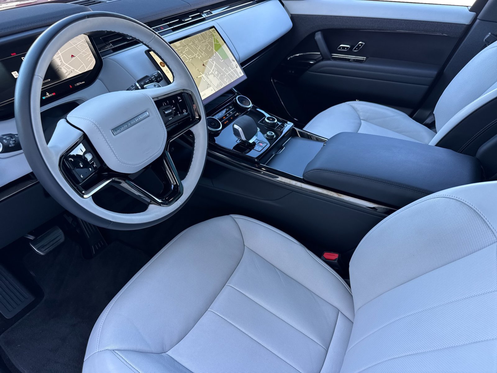 Used 2023 Land Rover Range Rover Sport SE Dynamic AWD/4WD image 5