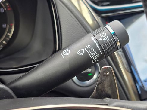 Used 2018 Cadillac CTS Luxury image 30